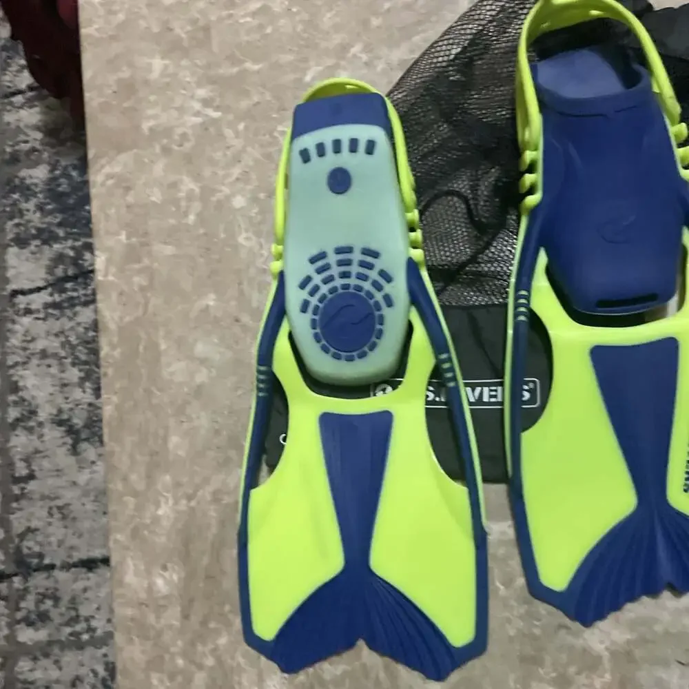 US Divers Snorkel/ Size m Kidds Coming With Bag / Blue / Green